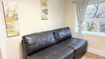 Apartment, 1 Bedroom | Living area