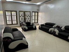 Nhà, 4 phòng ngủ | Nội thất