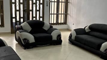 Rumah, 4 kamar tidur | Interior