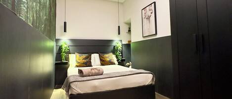 1 Schlafzimmer, Zimmersafe, Bügeleisen/Bügelbrett, Reisekinderbett