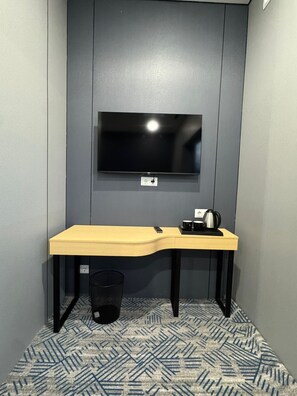 Comfort Twin Room, Lake View | Interior