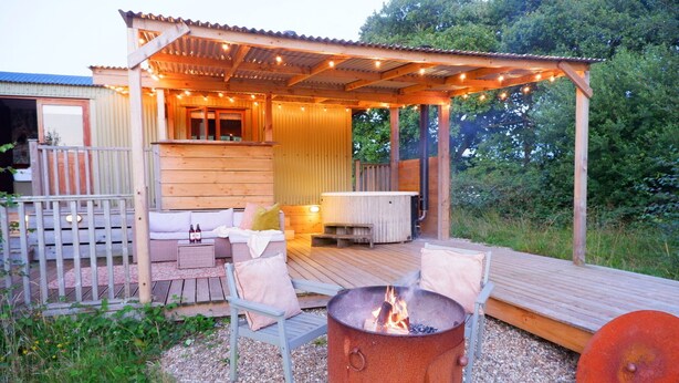 Cabin, quang cảnh hồ | Hiên
