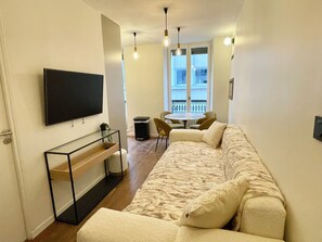 Exterior - Champs-Elysées Executive Suite (Paris)