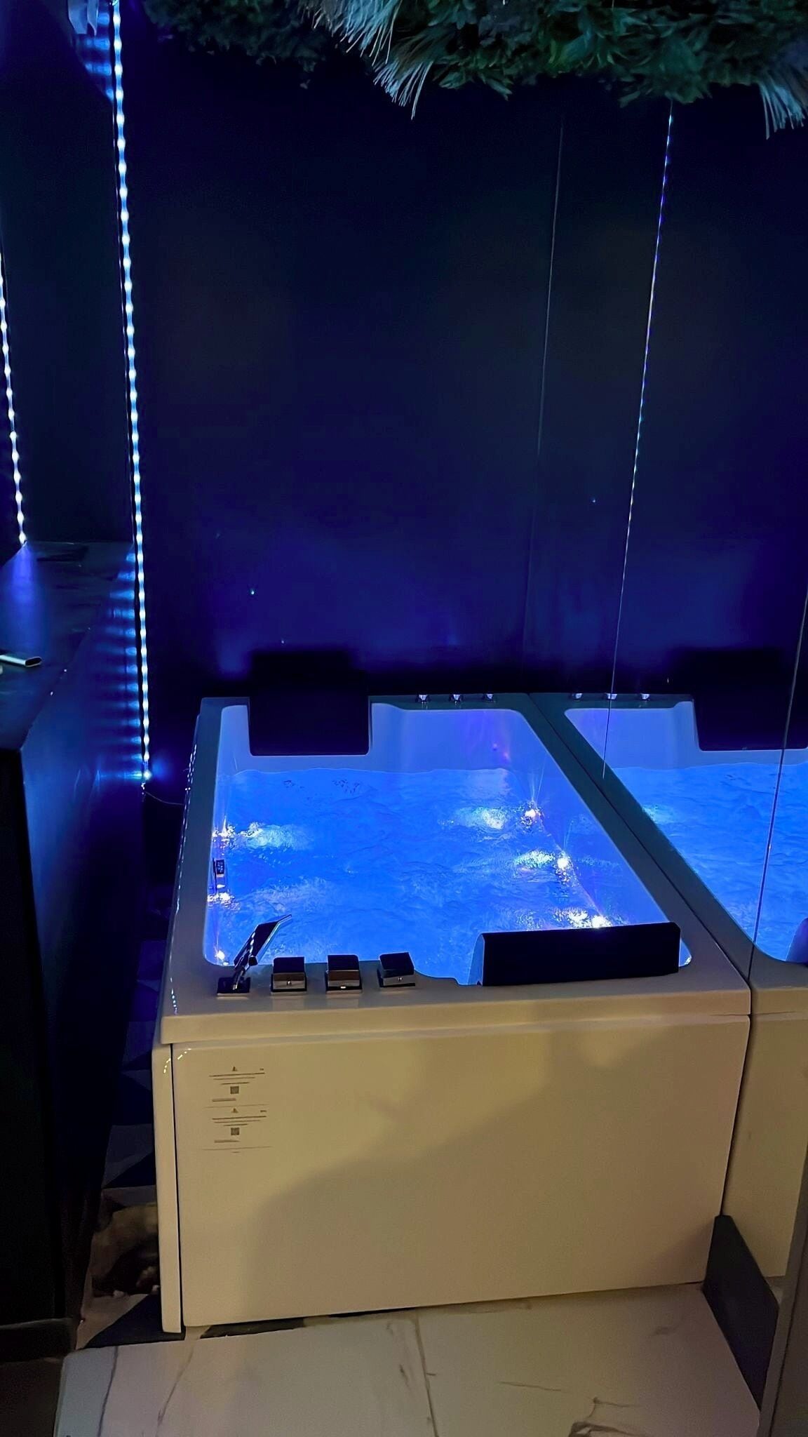 Apartamento luxo, vista para a cidade | Ferros/tábuas de passar roupa, Wi-Fi de cortesia