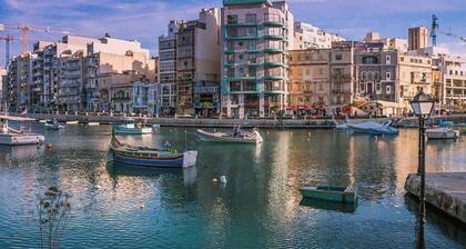 Comfortable 3BR home in the centre of Sliema