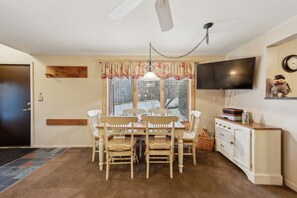 Stadtwohnung, 4 Schlafzimmer | Speisen