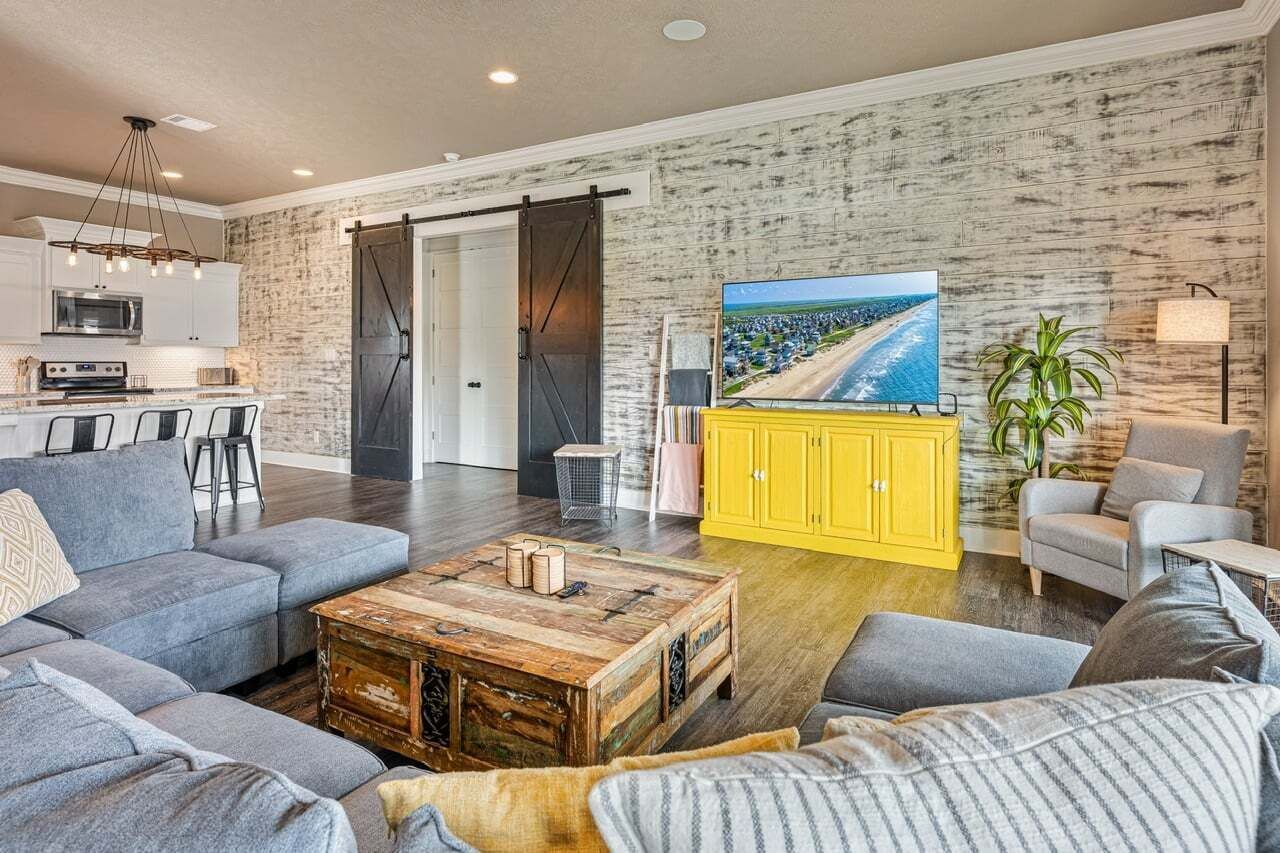 House, 3 Bedrooms | Living area | Smart TV, streaming services