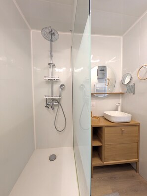 Hair dryer, toilet paper - STUDIO BEACH FRONT AMAZING (Palavas-les-Flots)