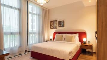 4 bedrooms, in-room safe, iron/ironing board, free WiFi