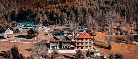 Casa, 2 habitaciones, vista a la montaña | Exterior