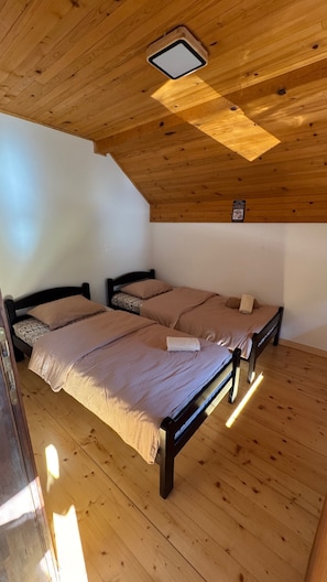 House, 2 Bedrooms, Mountain View | 4 bedrooms - The Emperor of the Forest (Užice)