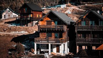 House, 2 Bedrooms, Mountain View | Exterior