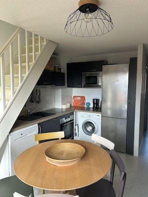 Private kitchen - Apartment in Les Hameaux de l'océan 200m from the ocean (Carcans)