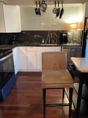 Private kitchen - Furnished 3-bedroom condo with all the comforts of home n charming Lakeway (Lakeway)