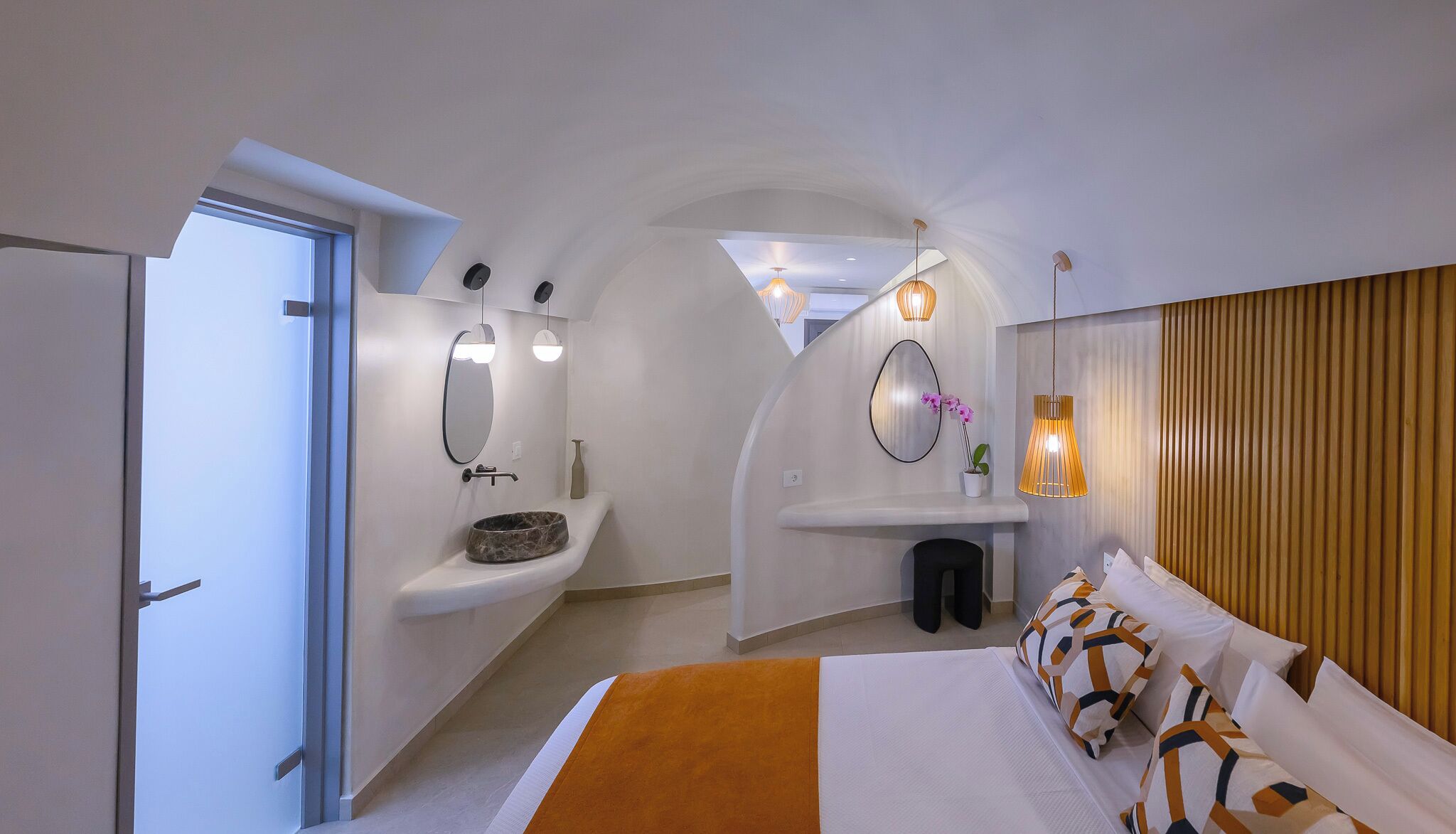Junior Suite | Premium bedding, in-room safe, individually decorated