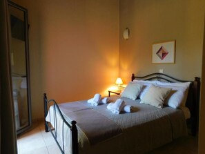 Chambres insonorisées, fer et planche à repasser, Wi-Fi gratuit