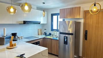 Apartment, 2 Bedrooms, Accessible, Balcony | Interior