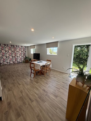 Living room - Cozy 2-bedroom House Rental in Whangārei, New Zealand (Whangarei)
