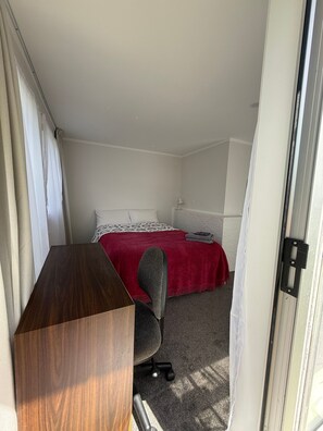 2 bedrooms - Cozy 2-bedroom House Rental in Whangārei, New Zealand (Whangarei)