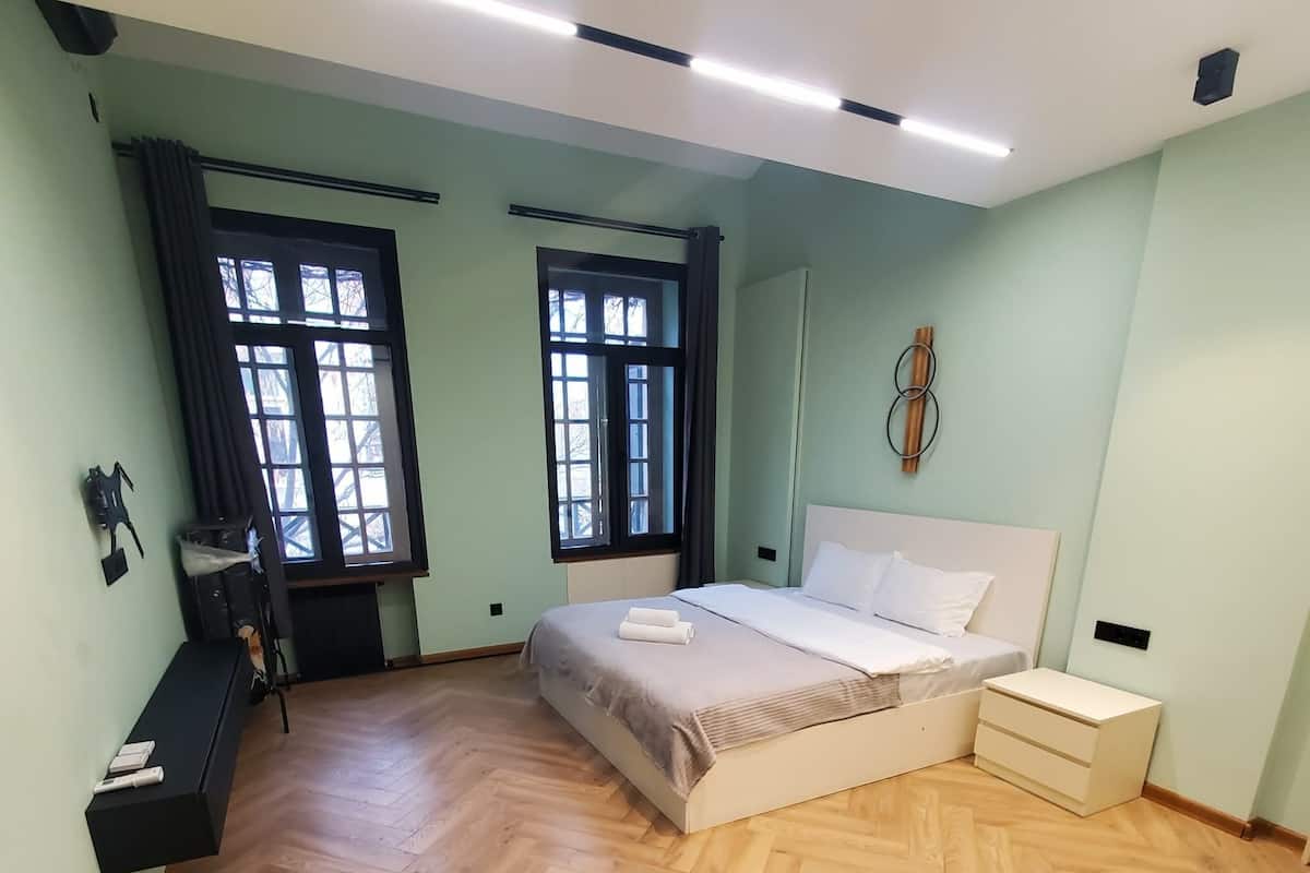 Apartment | Iron/ironing board, free WiFi