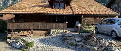 Chalet, 1 camera da letto, patio, vista giardino | Parcheggio | Parcheggio con posti limitati