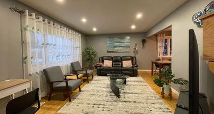 Shibly's Retreat 2 Close to West Edmonton Mall