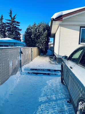 Exterior - Shibly's Retreat 2 Close to West Edmonton Mall (Edmonton)