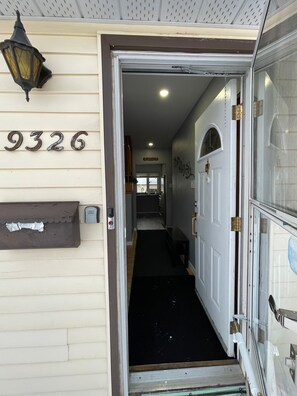 House, 2 Bedrooms | Interior - Shibly's Retreat 2 Close to West Edmonton Mall (Edmonton)