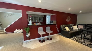 House, 1 Bedroom | Living room