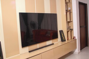 Interior - Spacious 4-bedroom house in beautiful Lekki with AC and gym (Lekki)