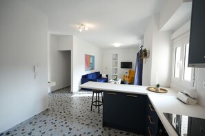 House - Loutraki Beach Bliss 3 min to Beach (Loutraki-Agioi Theodoroi)