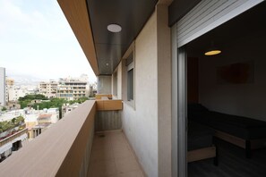 Apartment | 3 bedrooms - The Orange Apartment Badaro 3 Bdrm 24 7 Elect (Beirut)