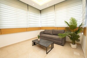 House - The Green Apartment Badaro 3 Bdrms (Beirut)