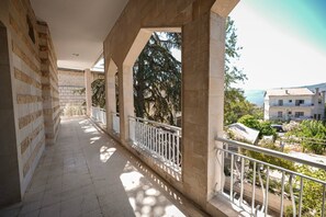 House | 4 bedrooms - The Ajaltoun Villa in Ajaltoun (Ajaltoun)