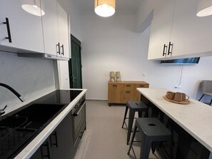 Apartment - Loutraki s Seaside Serenity 2 Bdrm (Loutraki-Agioi Theodoroi)