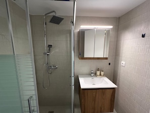 2 Schlafzimmer
