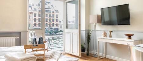 Comfort Apartment, Balcony, City View | Free WiFi