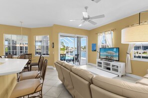 TV - Waterfront Marco Island Home Near Beach, Sleeps 10 (Marco Island)