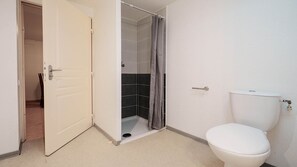 Shower - Beautiful Apart for 4 Near the Sea (Agde)