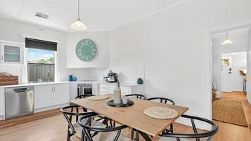 House, 3 Bedrooms, Smoking, Terrace | Dining room