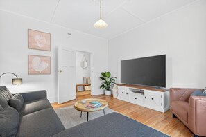 House, 3 Bedrooms, Smoking, Terrace | Living room - The Wharf House Goolwa (Goolwa)