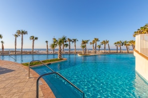 Indendørs pool, udendørs pool