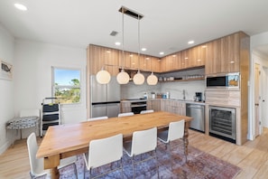 Fridge, microwave, oven, stovetop - Romar Lakes 205A by Liquid Life (Orange Beach)