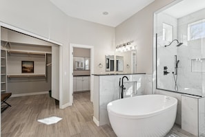 Hair dryer, towels - Luxury Desert Retreat - Pool, Spa, Pickleball, & Movie Theater (Cave Creek)