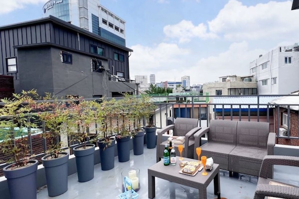 Private rooftop terrace for relaxing & gatherings