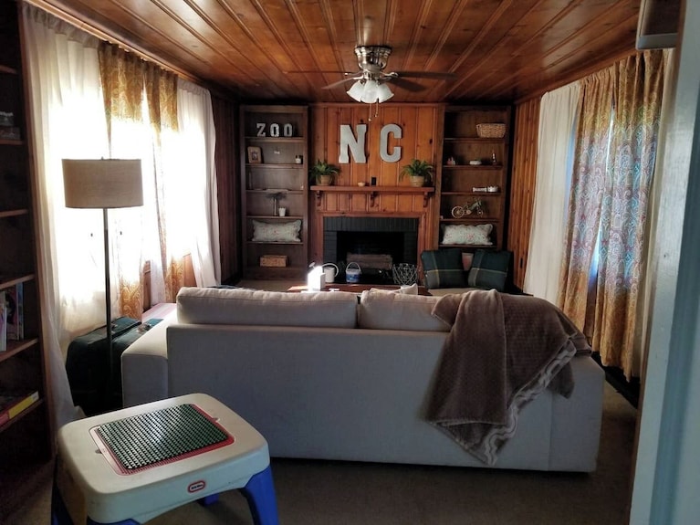 3-bedroom House In Lovely Asheboro With Ac For Your Stay - Asheboro, NC