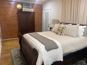 2 dormitorios, tabla de planchar con plancha, wifi y ropa de cama