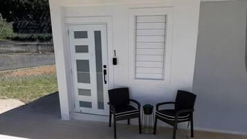 Apartment, 1 Bedroom, Balcony, Garden View | Property entrance