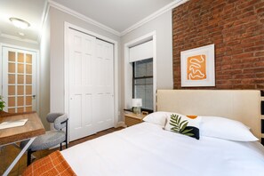 2 slaapkamers, een strijkplank/strijkijzer, wifi