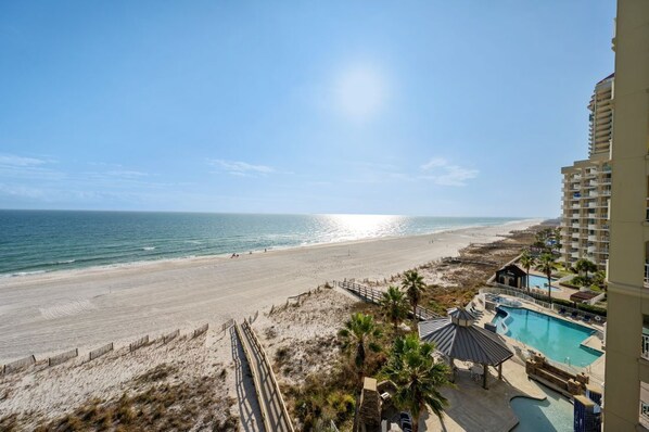 On the beach - Four Winds 704 | 2BR | Gulf Front (Orange Beach)